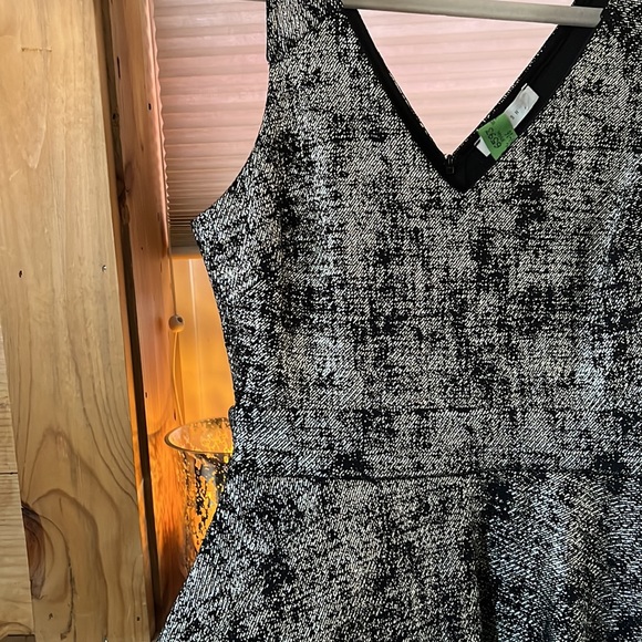 Silver and black party dress - Picture 2 of 4